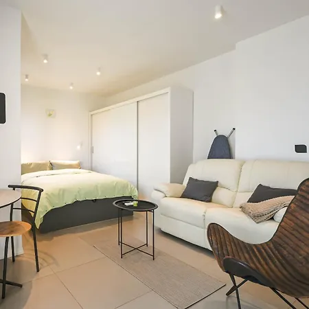 Danka With Terrace *